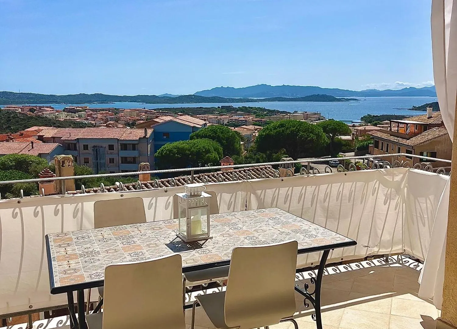 **** Aparthotel Residence Borgo Punta Villa La Maddalena  Italien