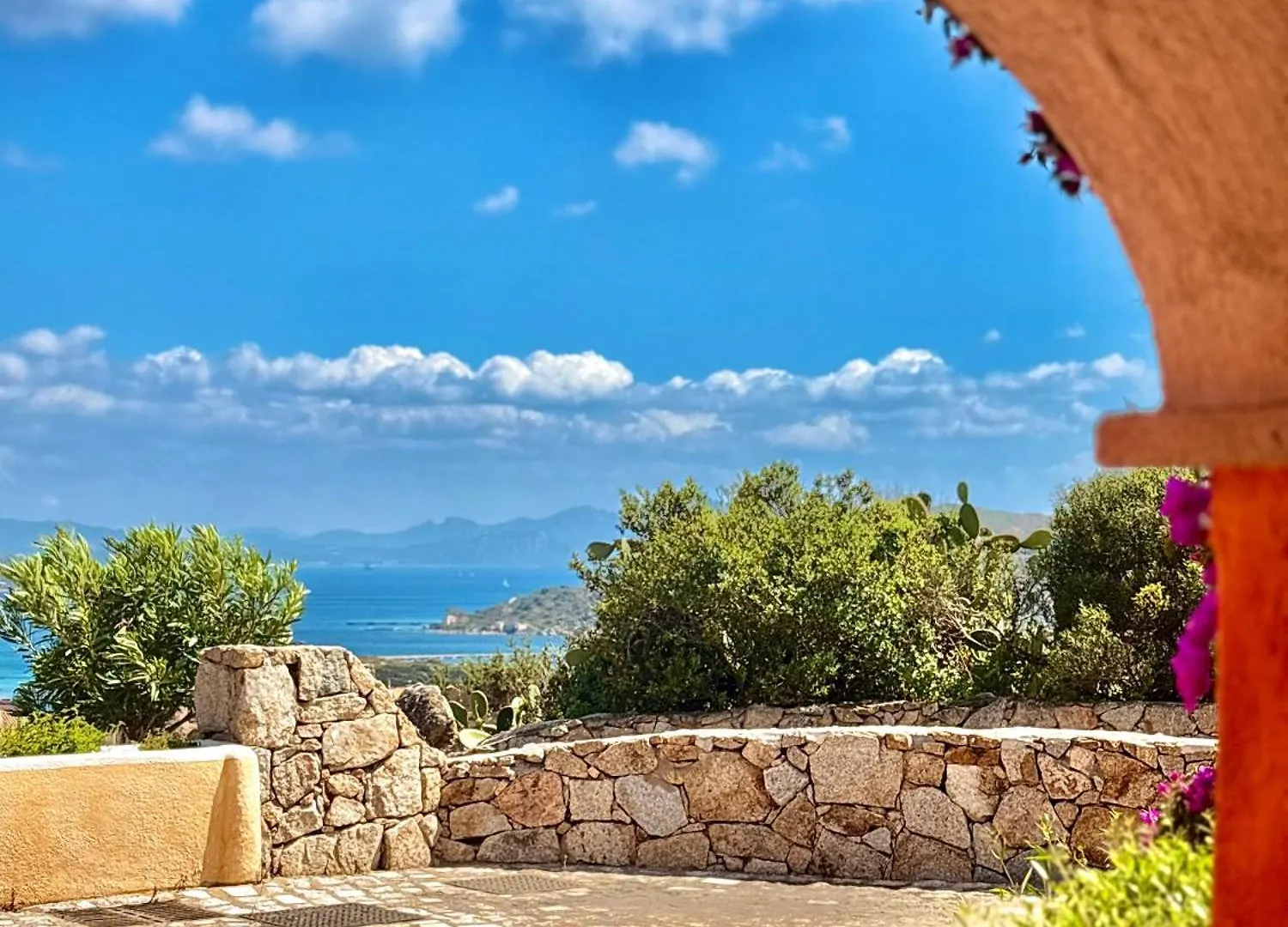Residence Borgo Punta Villa La Maddalena  La Maddalena (Sassari)