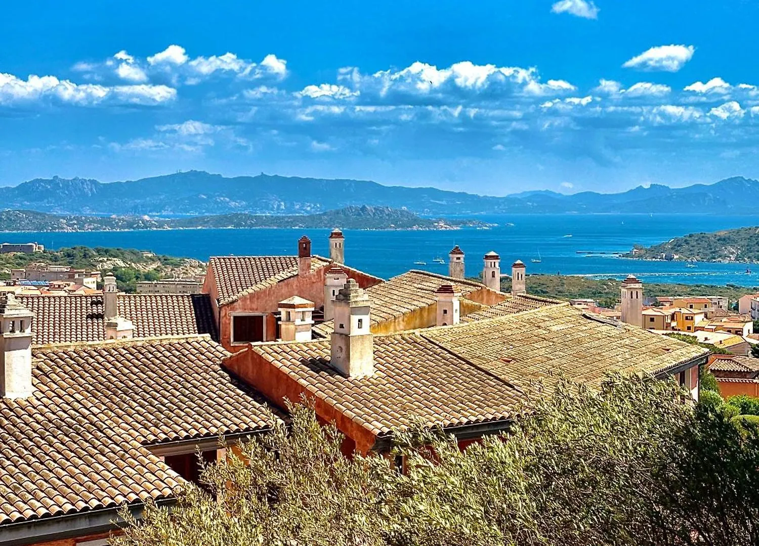 **** Aparthotel Residence Borgo Punta Villa La Maddalena  Italien