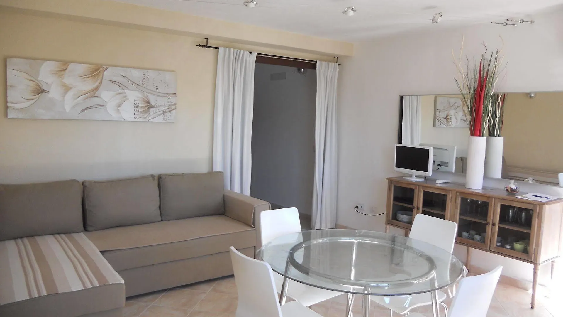 Residence Borgo Punta Villa La Maddalena  4*, La Maddalena (Sassari)